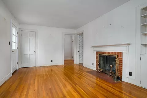 51 Taft Ave, Easthampton, MA 01027 photo 5