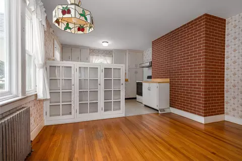 51 Taft Ave, Easthampton, MA 01027 photo 7