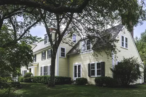 824 Hale St, Beverly, MA 01915