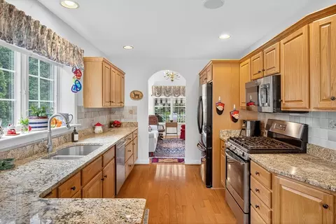 30 Windsor Pt, Mashpee, MA 02649 photo 13