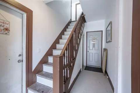 79 Oak St, Springfield, MA 01109 photo 3