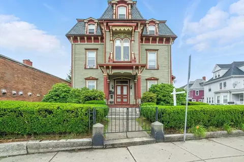 240 Ferry St #1, Malden, MA 02148