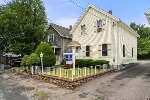 16 Harding Ter, Dedham, MA 02026