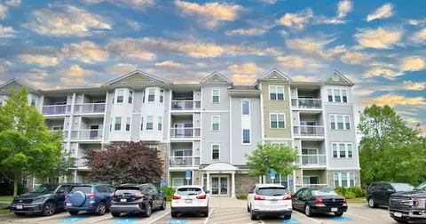 428 John Mahar Hwy #101, Braintree, MA 02184