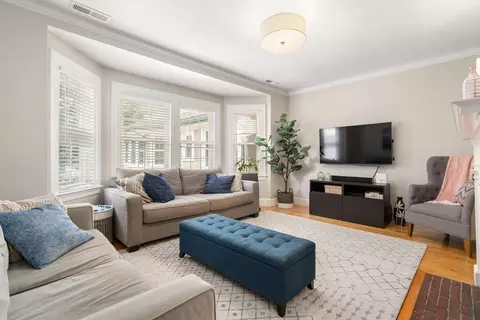 111 Church St #111, Watertown, MA 02472