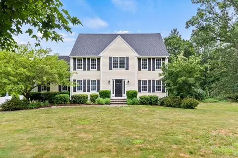 34 River Edge Rd, Mansfield, MA 02048