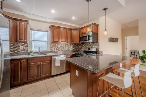 114 Central St #1, Waltham, MA 02453