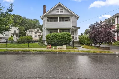 33 Woodleigh Rd, Watertown, MA 02472