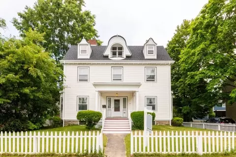 52 Wren St, West Roxbury, MA 02132