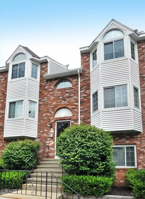 189 Tall Oaks Dr #F, Weymouth, MA 02190
