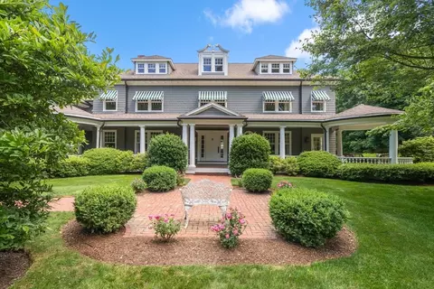 75 Lake St, Sherborn, MA 01770