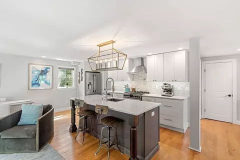 3 Cabot Ln, Gloucester, MA 01930 photo 8