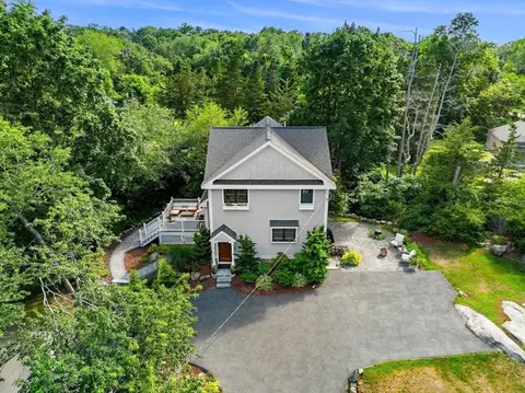 3 Cabot Ln, Gloucester, MA 01930 photo 5
