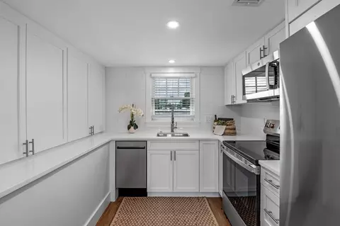 Kitchen - 95 Front St #6, Marblehead, MA 01945 photo 1 of 2