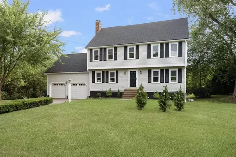 9 Theodore Ln, Attleboro, MA 02703