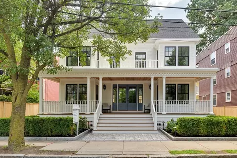 74 Hammond St, Cambridge, MA 02138