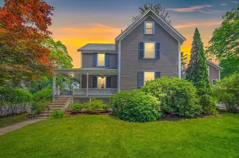 197 Lowell St, Arlington, MA 02474