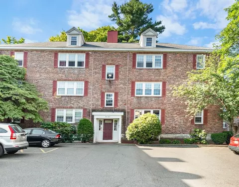 108 Maple St #6, Malden, MA 02148