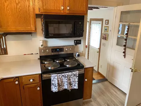 110 Forest St, Danvers, MA 01923 photo 11