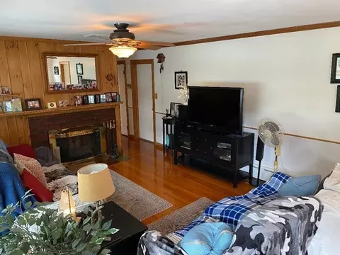 110 Forest St, Danvers, MA 01923 photo 3