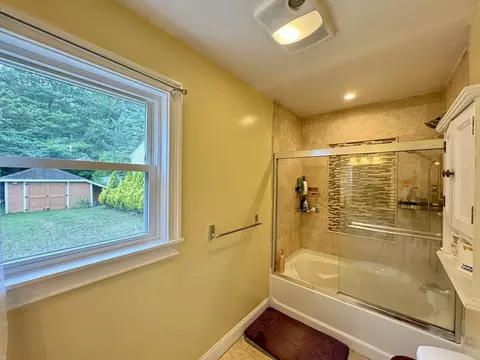 19 Forsberg St, Worcester, MA 01607 photo 11