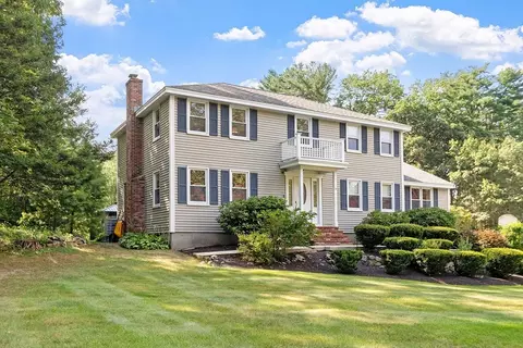 4 Penobscot Way, Andover, MA 01810
