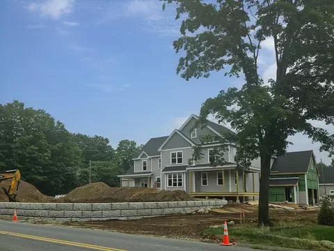Exterior - 92 Willow St #1, Acton, MA 01720 photo 2 of 19