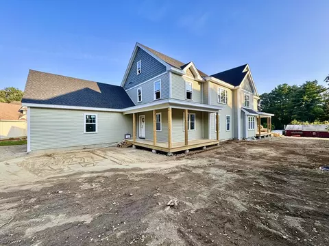 Exterior - 92 Willow St #1, Acton, MA 01720 photo 17 of 19
