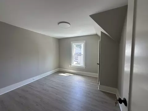 Bedroom - 1 Dayton Pl, Worcester, MA 01609 photo 1 of 4