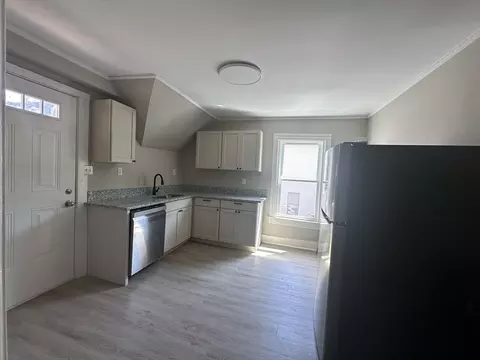 Kitchen - 1 Dayton Pl, Worcester, MA 01609 photo 1 of 3
