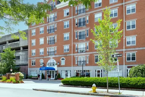 11 Church St #207, Salem, MA 01970