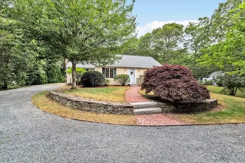 31 John Joseph Rd, Harwich, MA 02645