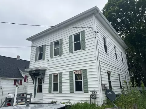11 Belmont St, Fitchburg, MA 01420