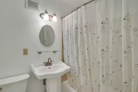 Bath - 32 Juniper St #97, Brookline, MA 02445 photo 1 of 1