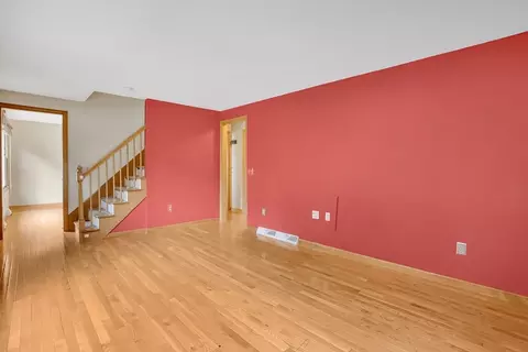 61 Caitlin Dr, Springfield, MA 01118 photo 3