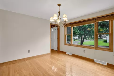 61 Caitlin Dr, Springfield, MA 01118 photo 6