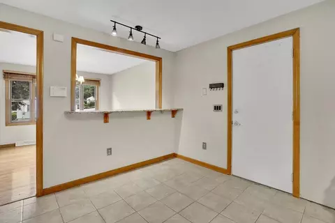 61 Caitlin Dr, Springfield, MA 01118 photo 10