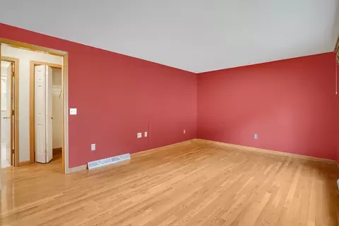 61 Caitlin Dr, Springfield, MA 01118 photo 5