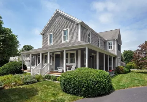4 Barna Rd, Marshfield, MA 02050