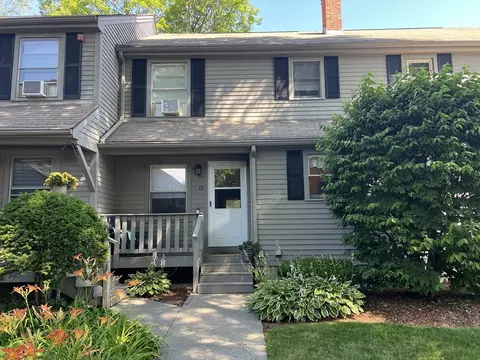 192 Pleasant St #12, Leominster, MA 01453