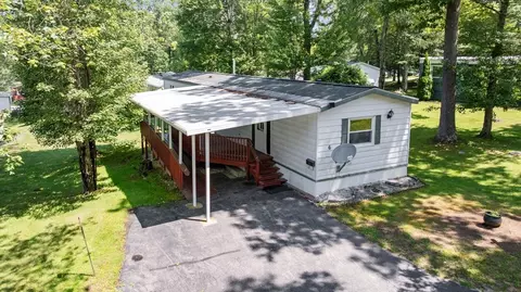 6 Second St, Brookfield, MA 01506