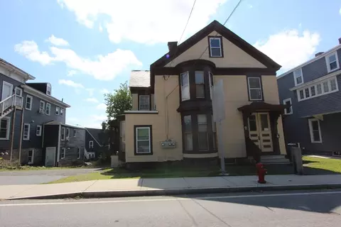 61 Nesmith St, Lowell, MA 01852