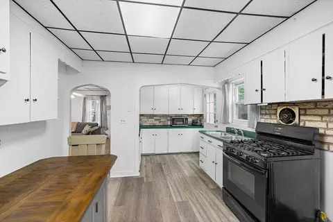 26 Marchand St, Fall River, MA 02723 photo 5
