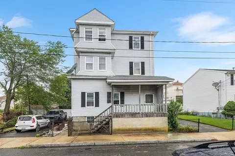 26 Marchand St, Fall River, MA 02723 photo 2