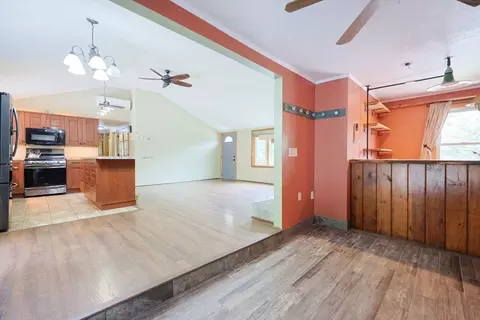 1 Upper Gore Rd, Webster, MA 01570 photo 9