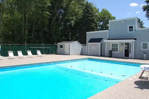 Exterior - 48 Will Dr #72, Canton, MA 02021 photo 6 of 6