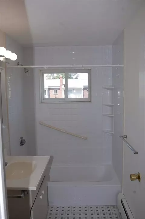 Bath - 48 Will Dr #72, Canton, MA 02021 photo 2 of 2