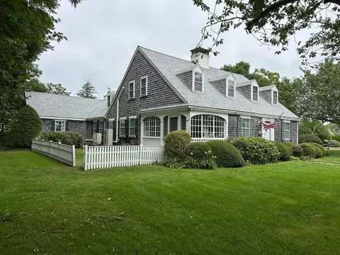 109 Pleasant St, Yarmouth, MA 02664