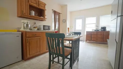 11 Spruce St, Springfield, MA 01105 photo 11