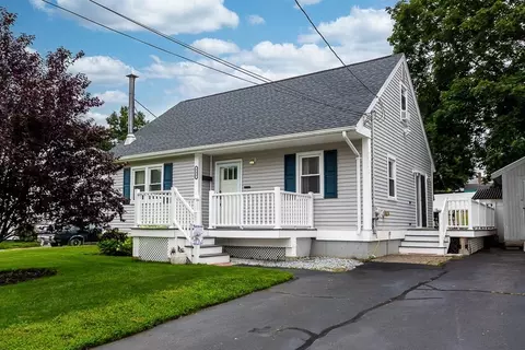 131 King St, Blackstone, MA 01504